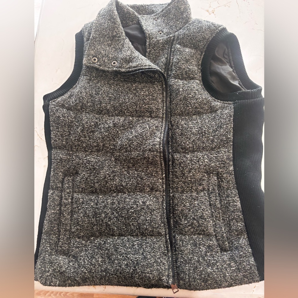 Women's Gray and Black Quilted Vest